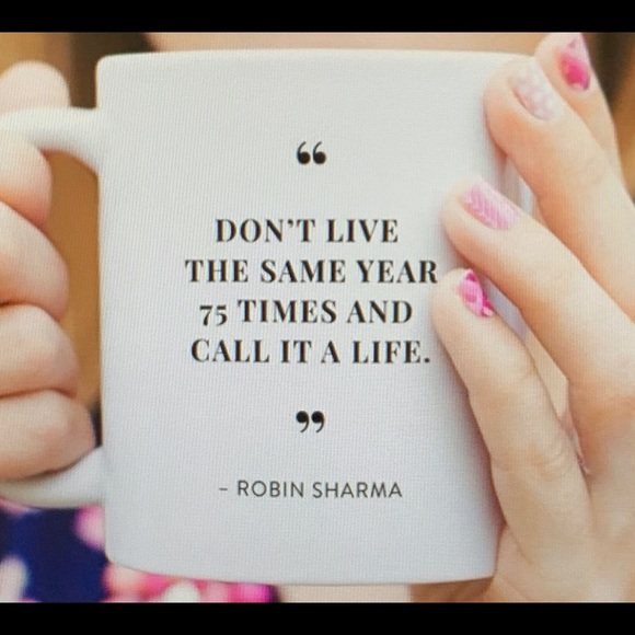 Hello! I’m Helen :) Like ♥️ this post to find my closet for future poshing! - Picture 7 of 13